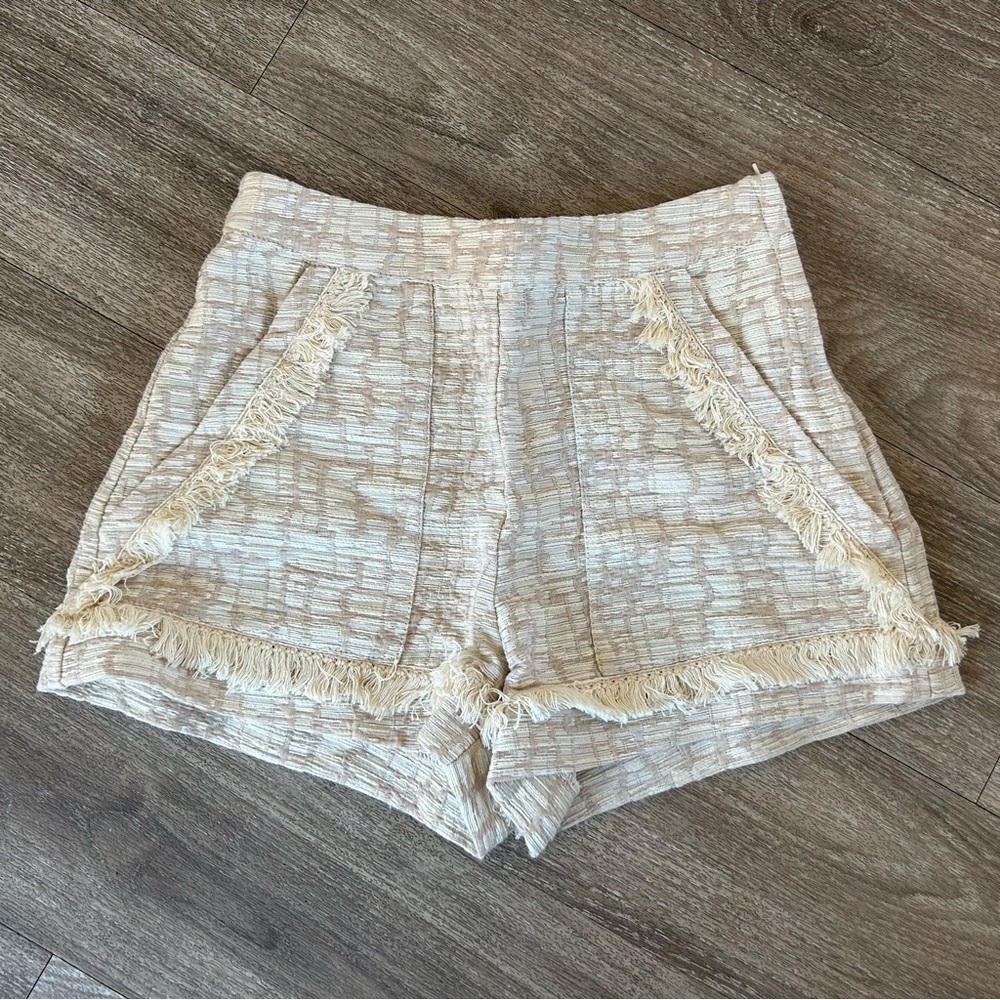 H&M Beige Woven Textured Fringe Shorts Size 2